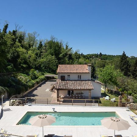Villa Oliva - Pillo Holiday Villas 甘巴西 外观 照片
